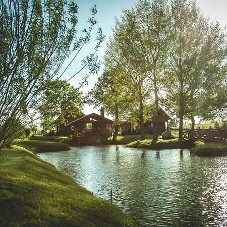 Punkt Mazury بيت خشبي